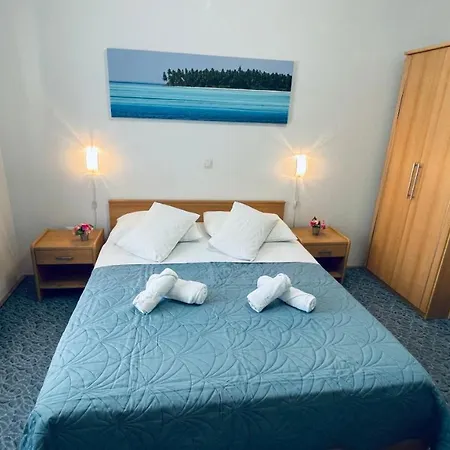 Apartmens And Madunic V Guest house