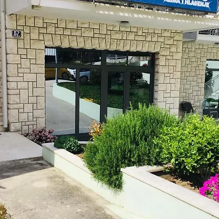 Apartmens And Madunic V Guest house Split