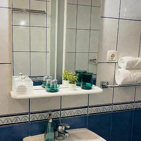 Apartmens And Madunic V Guest house